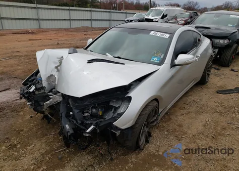 2013 Hyundai Genesis Coupe 3.8L z USA, uszkodzony, nr VIN KMHHU6KJ8DU109493